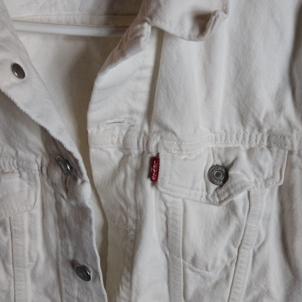 Levi's jean jacket   - Picture 2 of 8